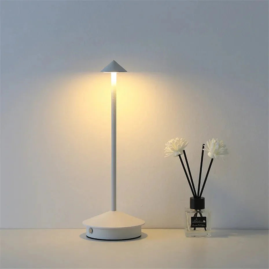 Beacon - Dartkerze - Tischlampe - Weiß - Müller Mode