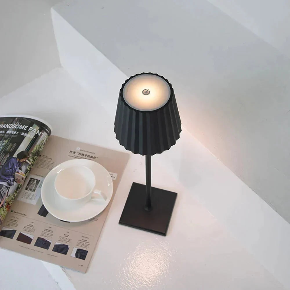 Illumine Kabellose Tischlampe
