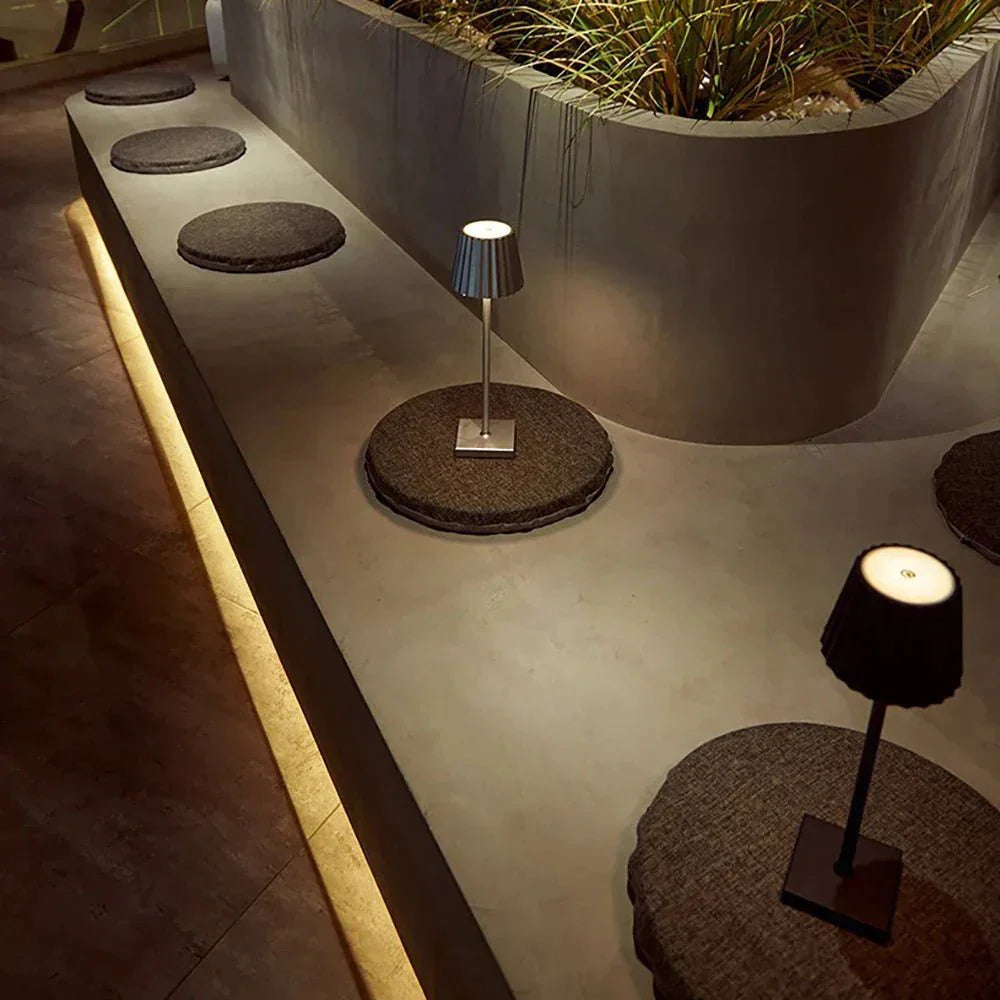 Illumine Kabellose Tischlampe